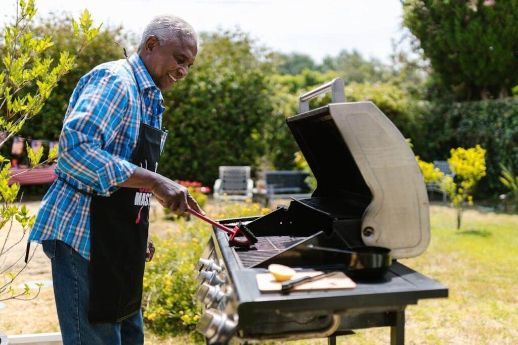 Clean BBQ after winter (1)