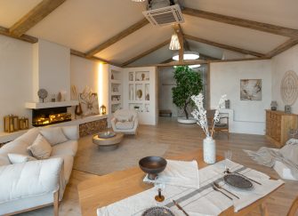 Cozy,Warm,Home,Interior,Of,A,Chic,Country,House,With